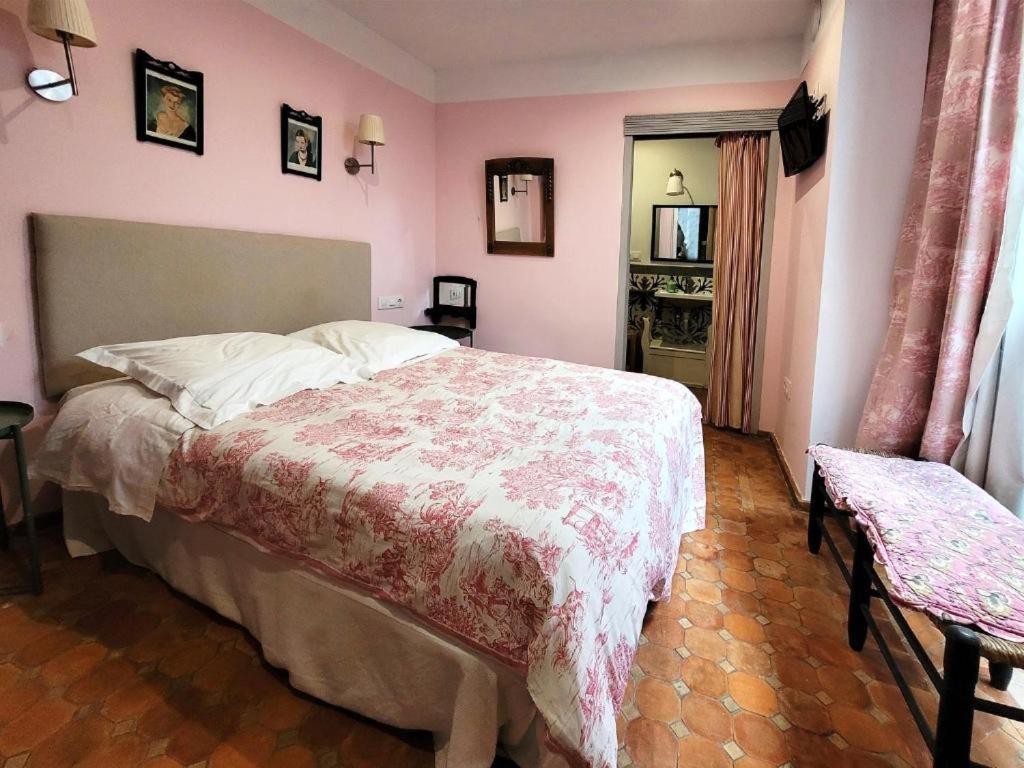 Hostal Casa Del Buen Viaje Seville Luaran gambar